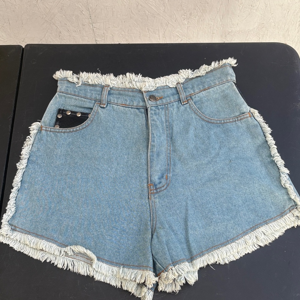 80'sxvintage high waisted Stylish Frayed Hem Denim Shorts